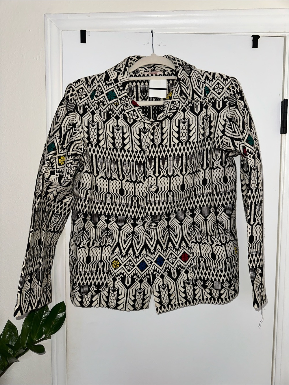 Woven Geometric Pattern Jacket in Black & White